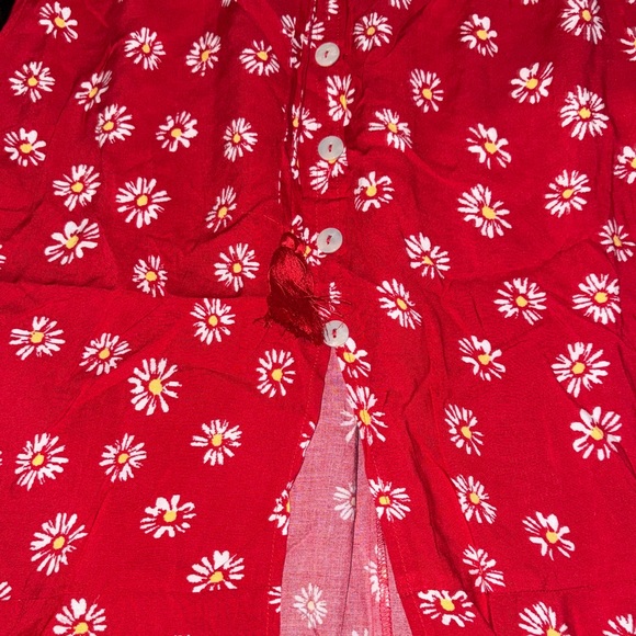 No Boundaries Red Daisy Print Two-Piece Set - Picture 4 of 12